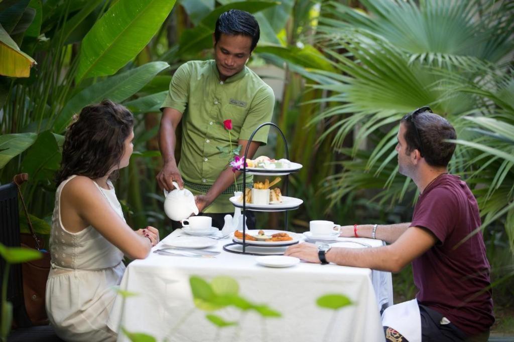 The Cyclo Siem Reap Hotel Bagian luar foto
