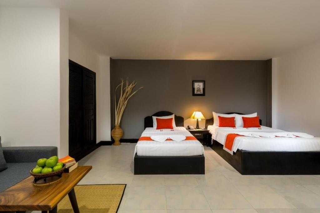 The Cyclo Siem Reap Hotel Bagian luar foto